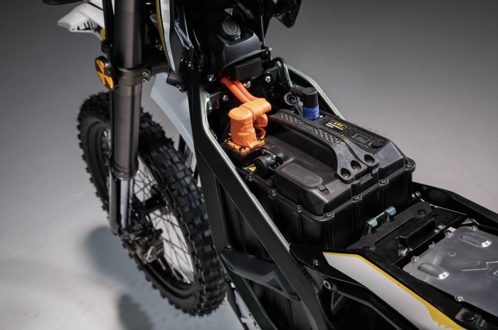 sur-ron-ultra-bee-battery-700x465-1.png